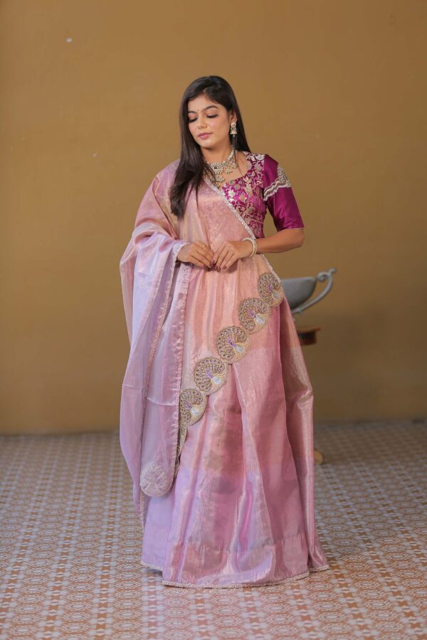 Pink Tissue Silk Saree With Banarsi Blouse - Image 5
