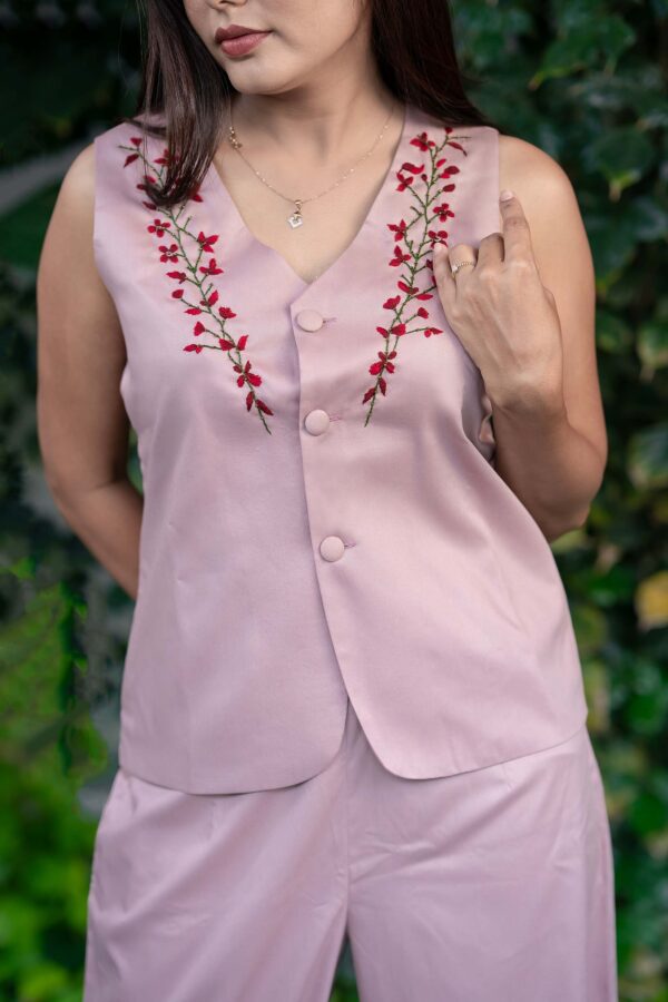 dusky pink waistcoat and trouser cotton blended material thread work - Image 2